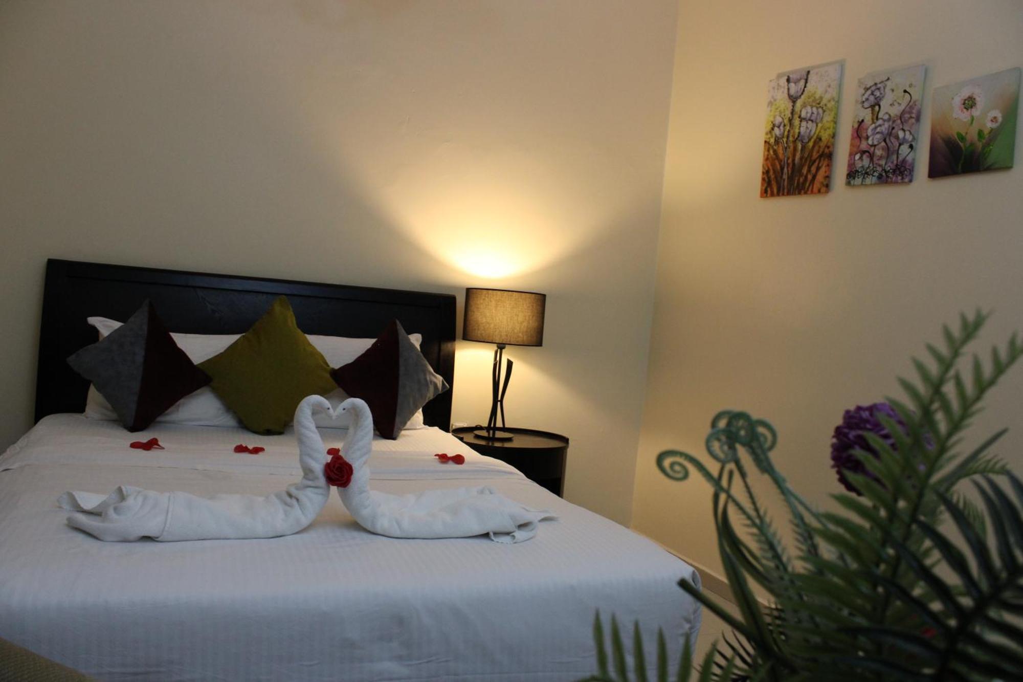 Al Smou Hotel Apartments - Maha Hospitality Group Ajman Eksteriør billede
