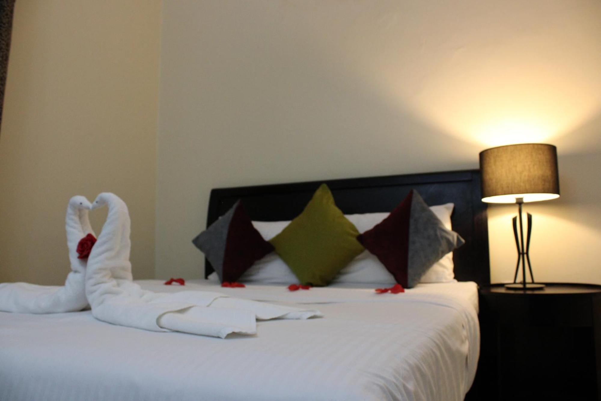 Al Smou Hotel Apartments - Maha Hospitality Group Ajman Eksteriør billede