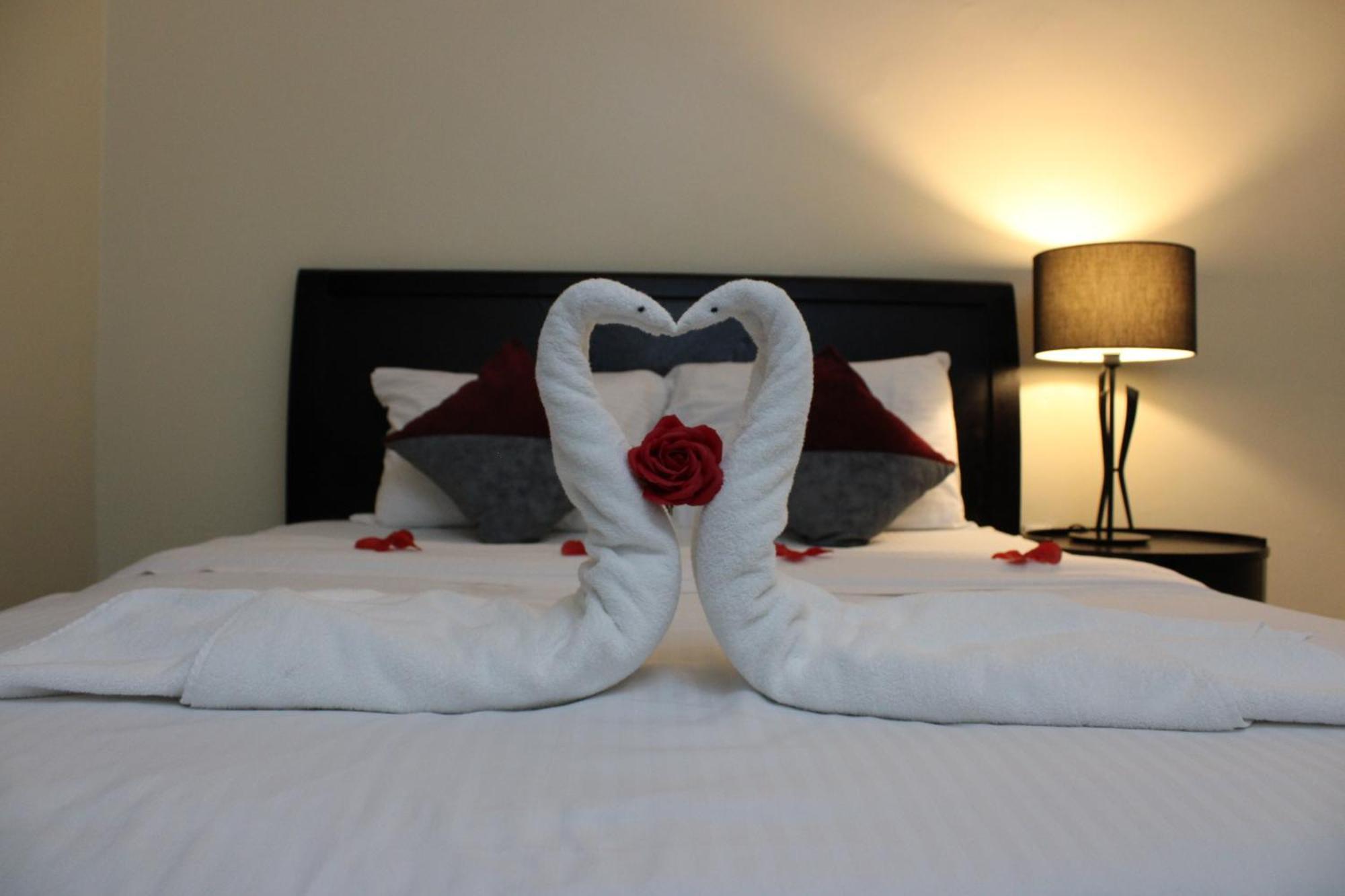 Al Smou Hotel Apartments - Maha Hospitality Group Ajman Eksteriør billede